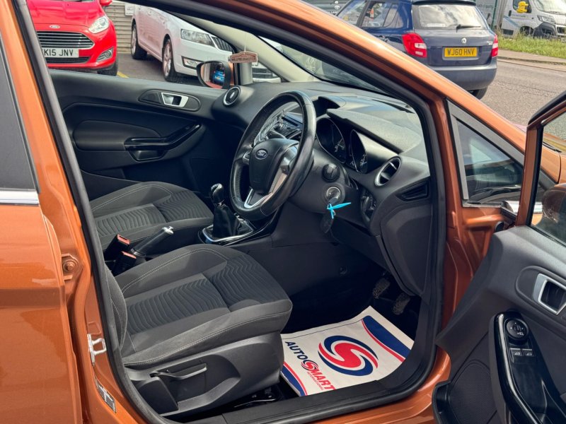 FORD FIESTA
