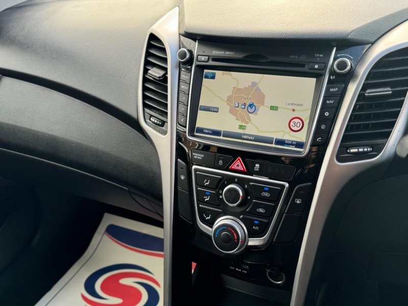 HYUNDAI I30