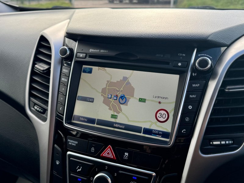 HYUNDAI I30