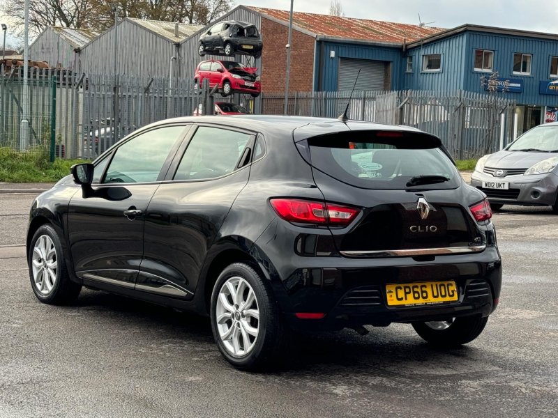 RENAULT CLIO