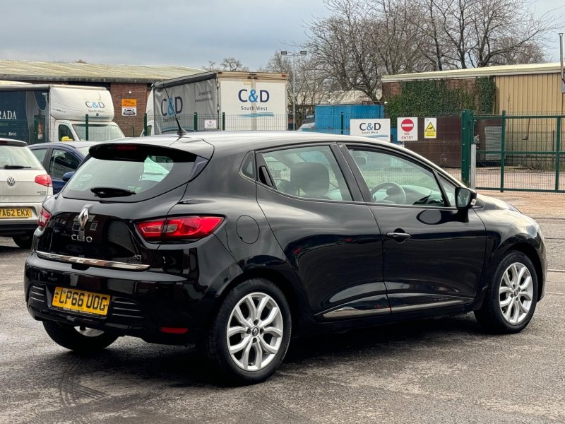 RENAULT CLIO