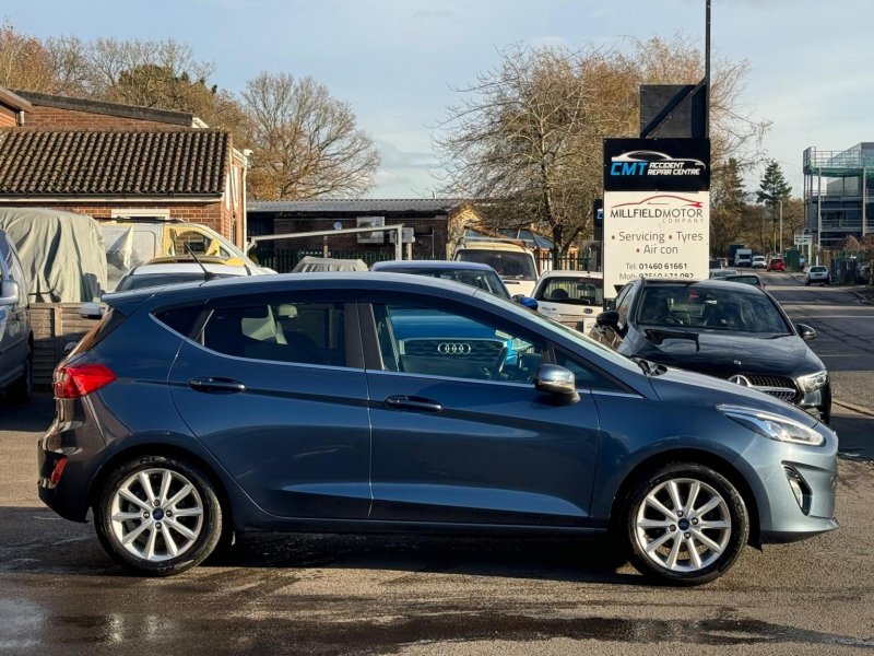 FORD FIESTA