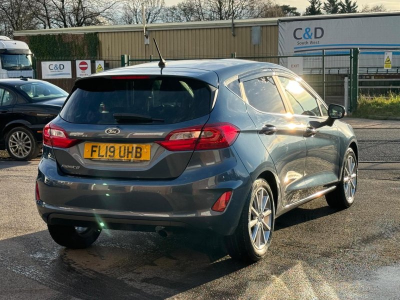 FORD FIESTA
