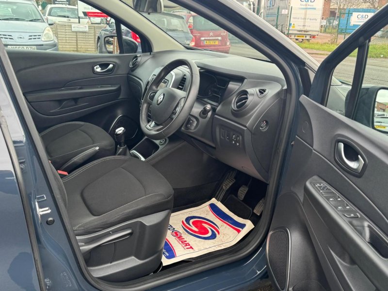RENAULT CAPTUR