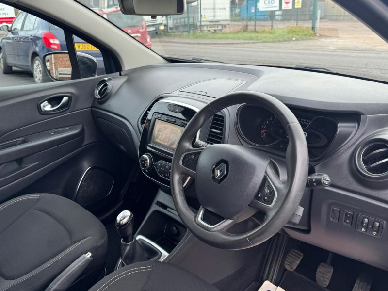 RENAULT CAPTUR