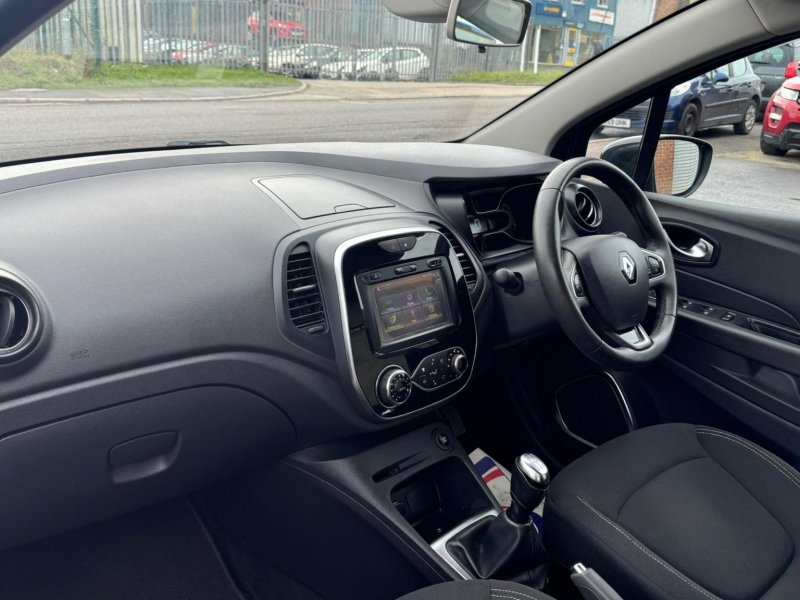 RENAULT CAPTUR