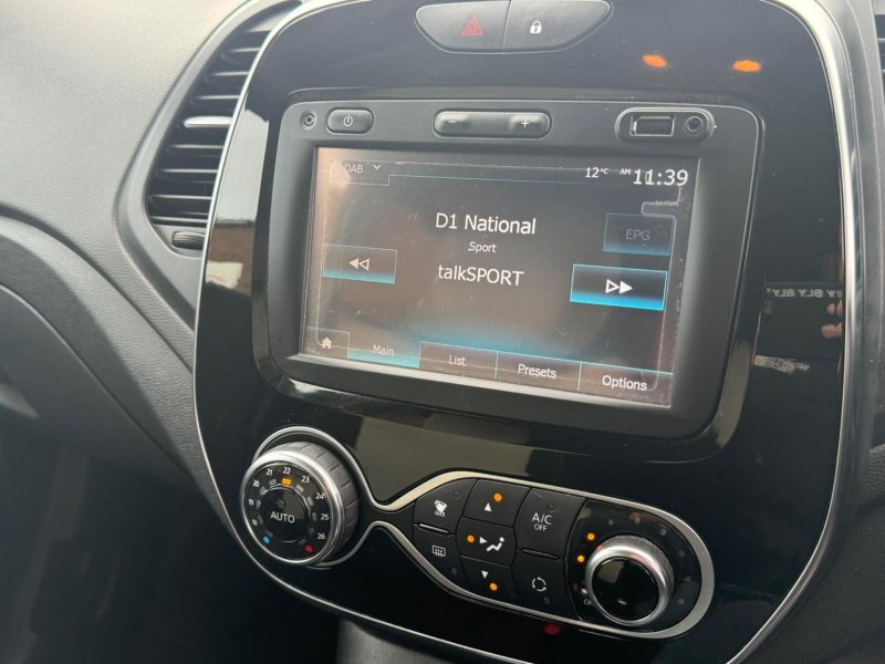 RENAULT CAPTUR