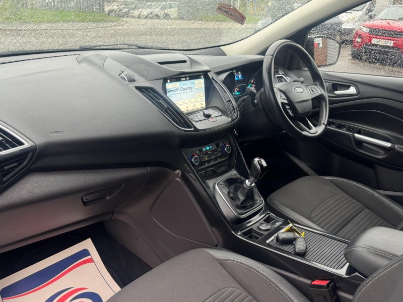 FORD KUGA