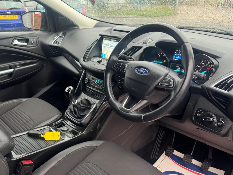 FORD KUGA