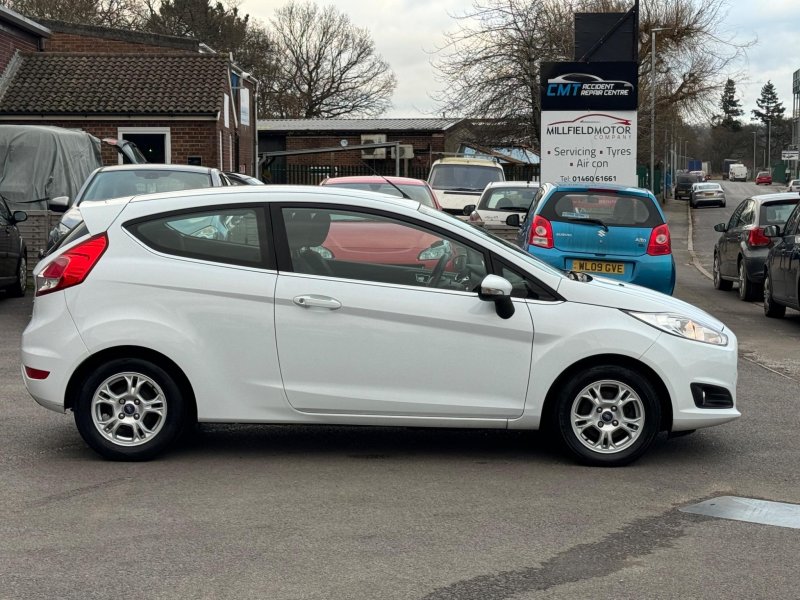 FORD FIESTA