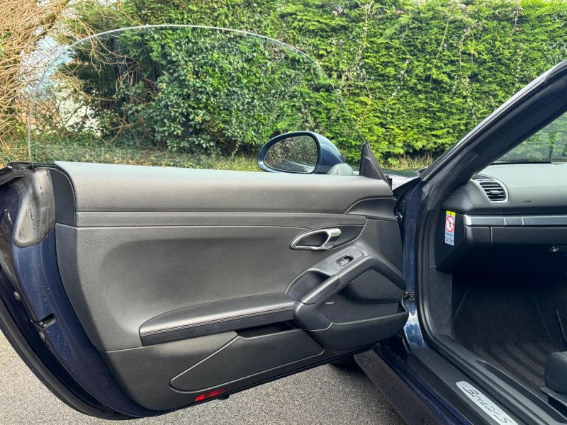 PORSCHE BOXSTER