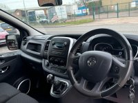 VAUXHALL VIVARO